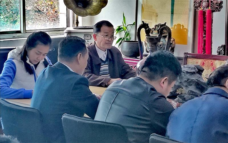 集團(tuán)領(lǐng)導(dǎo)班子“不忘初心、牢記使命”主題教育集中自學(xué)